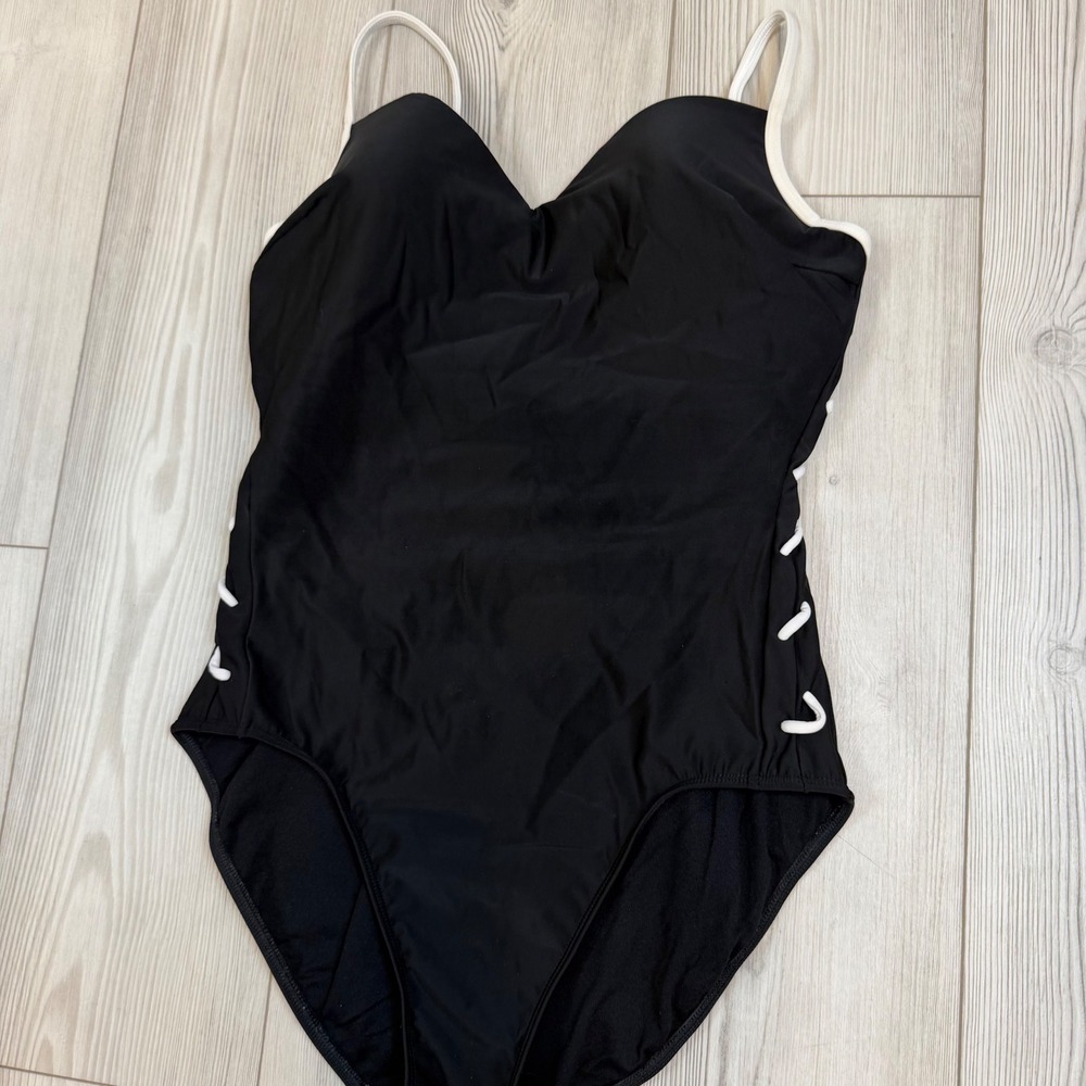 Shape fx 12T Swim Black One Piece Swimsuit White Trim Lace Up Sides Padded - Picture 4 of 14